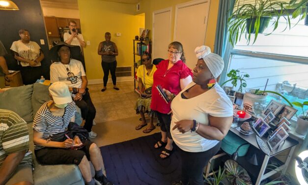 Residents of Chapel Hill’s Elliott Woods Apartments Share Concerns of Displacement, Conditions as A Sale Looms