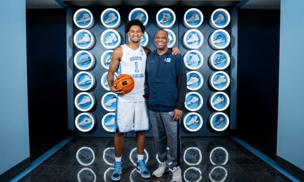 4-Star Recruit Maximo Adams Commits to UNC Men’s Basketball, Hubert Davis
