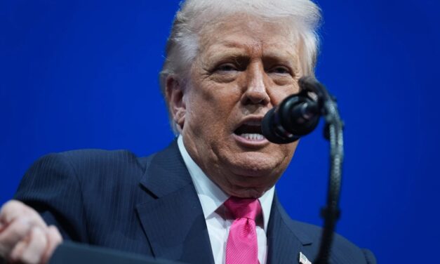 Trump Says Democrats’ Message to Military Is ‘Seditious Behavior’ Punishable by Death