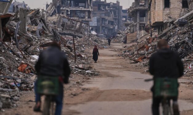 Israel Says It Will Halt Operations of Several Humanitarian Organizations in Gaza Starting in 2026