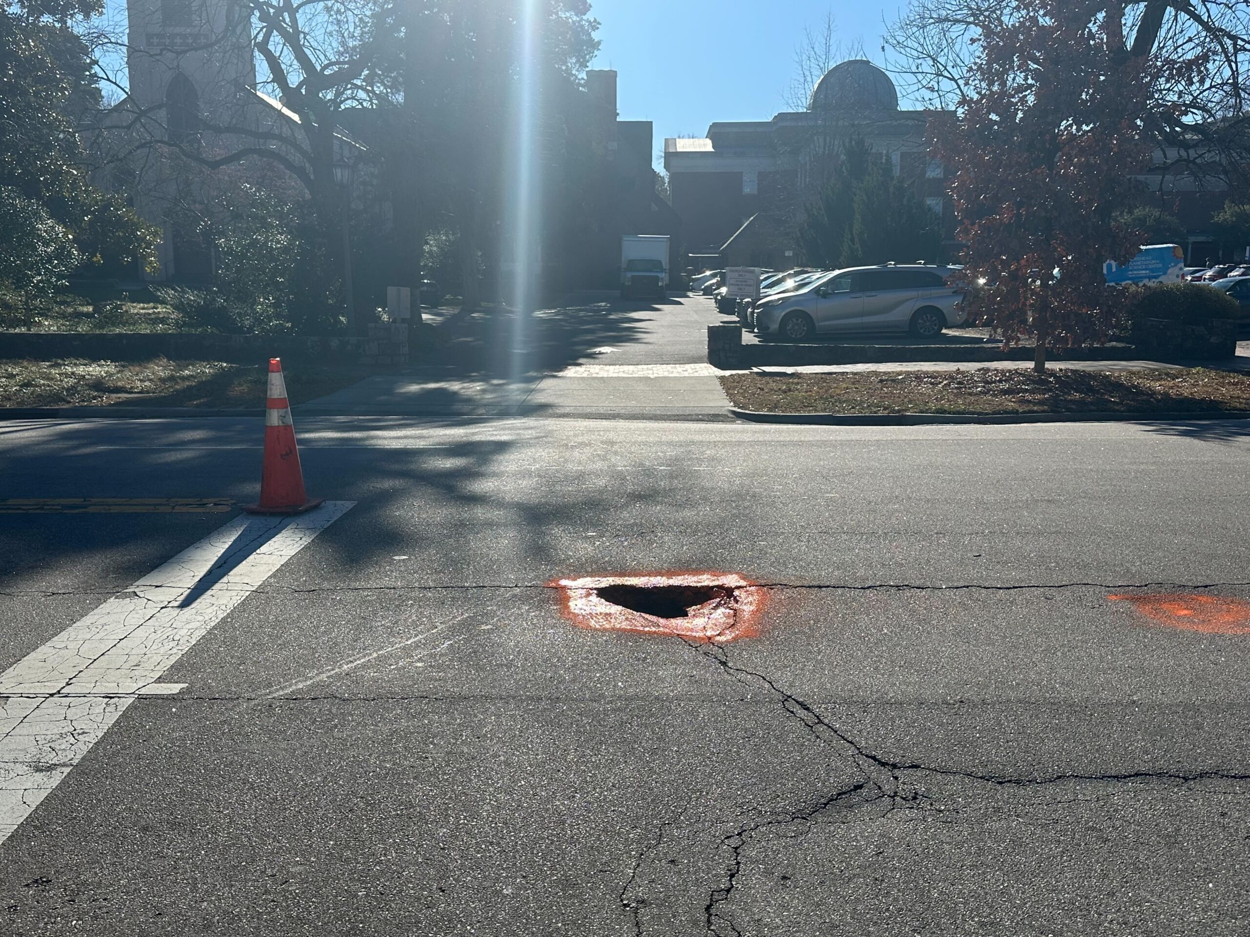 Sinkhole on East Franklin Street Closes Lanes; Chapel Hill Urges for Detours
