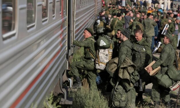 Russia Offers Cash Bonuses, Frees Prisoners and Lures Foreigners to Replenish Its Troops in Ukraine