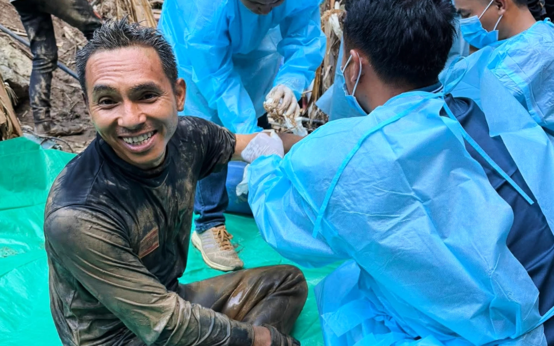 Divers Find 5 Villagers Alive in a Flooded Cave in Laos After More Than a Week Trapped in Darkness