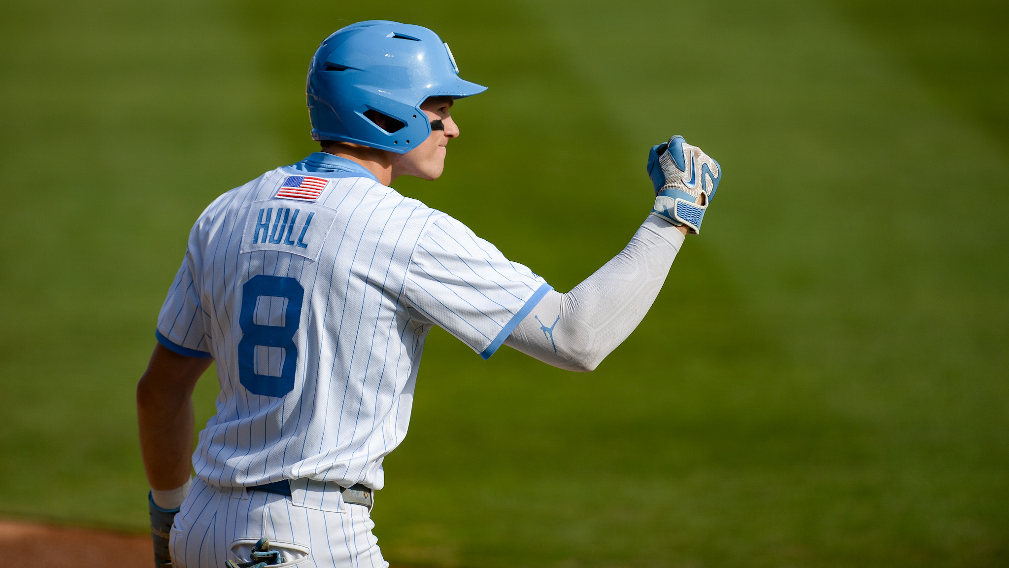 UNC Baseball Defeats East Carolina Again, Advances to Super Regionals