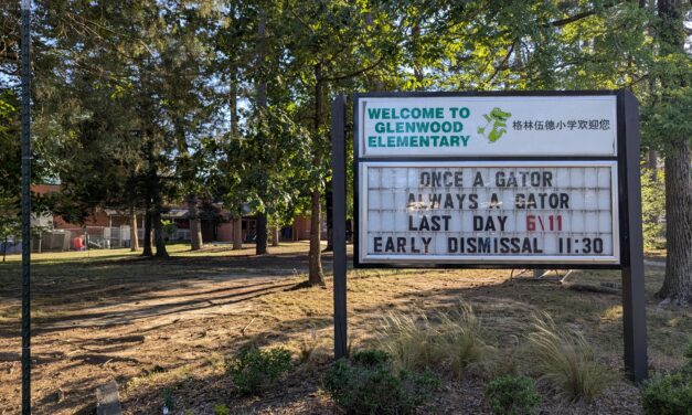 Glenwood Elementary Parents Urge School Board to Keep Programs Together as Relocation Conversations Begin