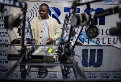 As Ebola Spreads in Congo, a Radio Station Tries to Stop Health Misinformation