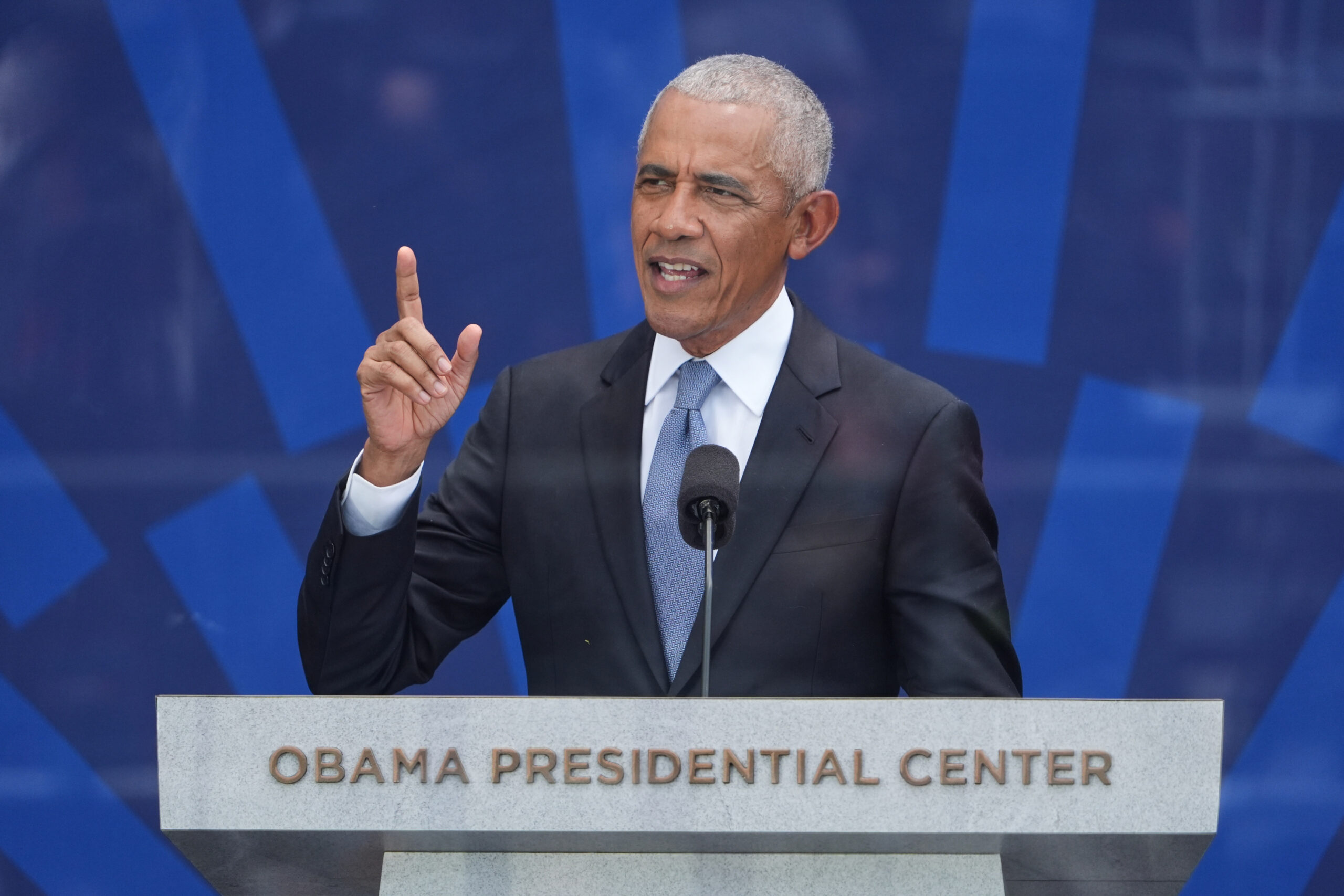 Obama Center Opens in Chicago With a Call to Defend Democracy and a Celebrity Crowd Obama Center Opens in Chicago With a Call to Defend Democracy and a Celebrity Crowd