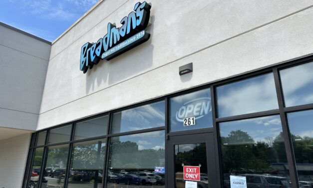 Chapel Hill’s Breadman’s Closed, Padlocked by Sheriff’s Office After Defaulting Lease