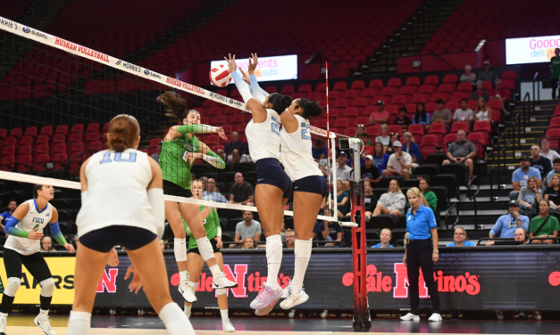 UNC Volleyball Loses to No. 1 Nebraska, Beats Florida Gulf Coast in Lincoln