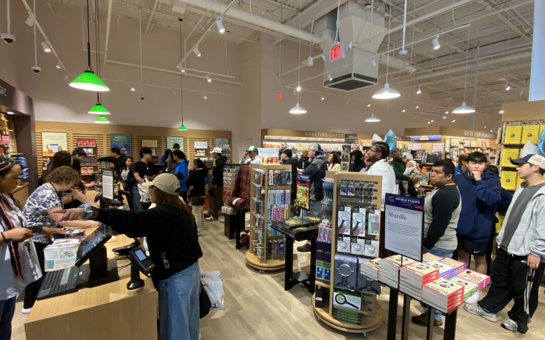 Barnes & Noble at University Place Opens to the Public, Hosts Ribbon-Cutting